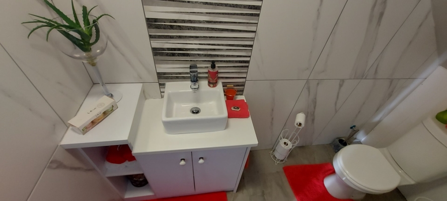 5 Bedroom Property for Sale in Dana Bay Western Cape